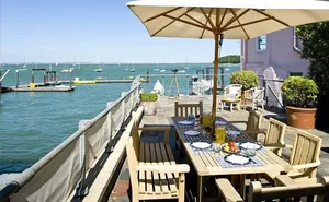 6 bedroom property in High Street, Cowes, Isle Of Wight
