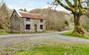 2 bedroom property in Talley, Llandeilo, Sir Gaerfyrddin