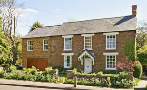 4 bedroom property in The Old Manse, Byfield, Northamptonshire