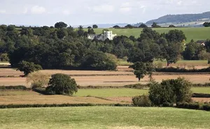 8 bedroom property in Severn Stoke Bank, Near Severn Stoke, Worcestershire
