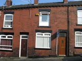 Cambria Street, 2-bed house. Fully furnished