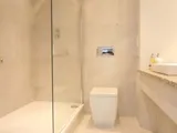 Contemporary, well presented, air-conditioned, fully furnished apartment with 24 hour concierge, 3 bed