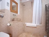 fantastic 3 bedroom split level maisonette boasts tasteful interiors 