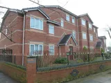 Queens Drive, , L13